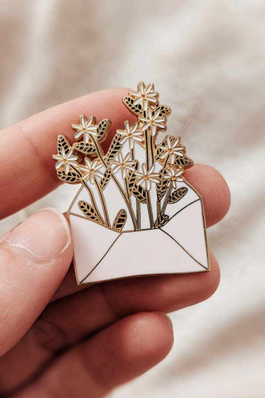 Letter full of flowers Enamel Pin Mimi & August