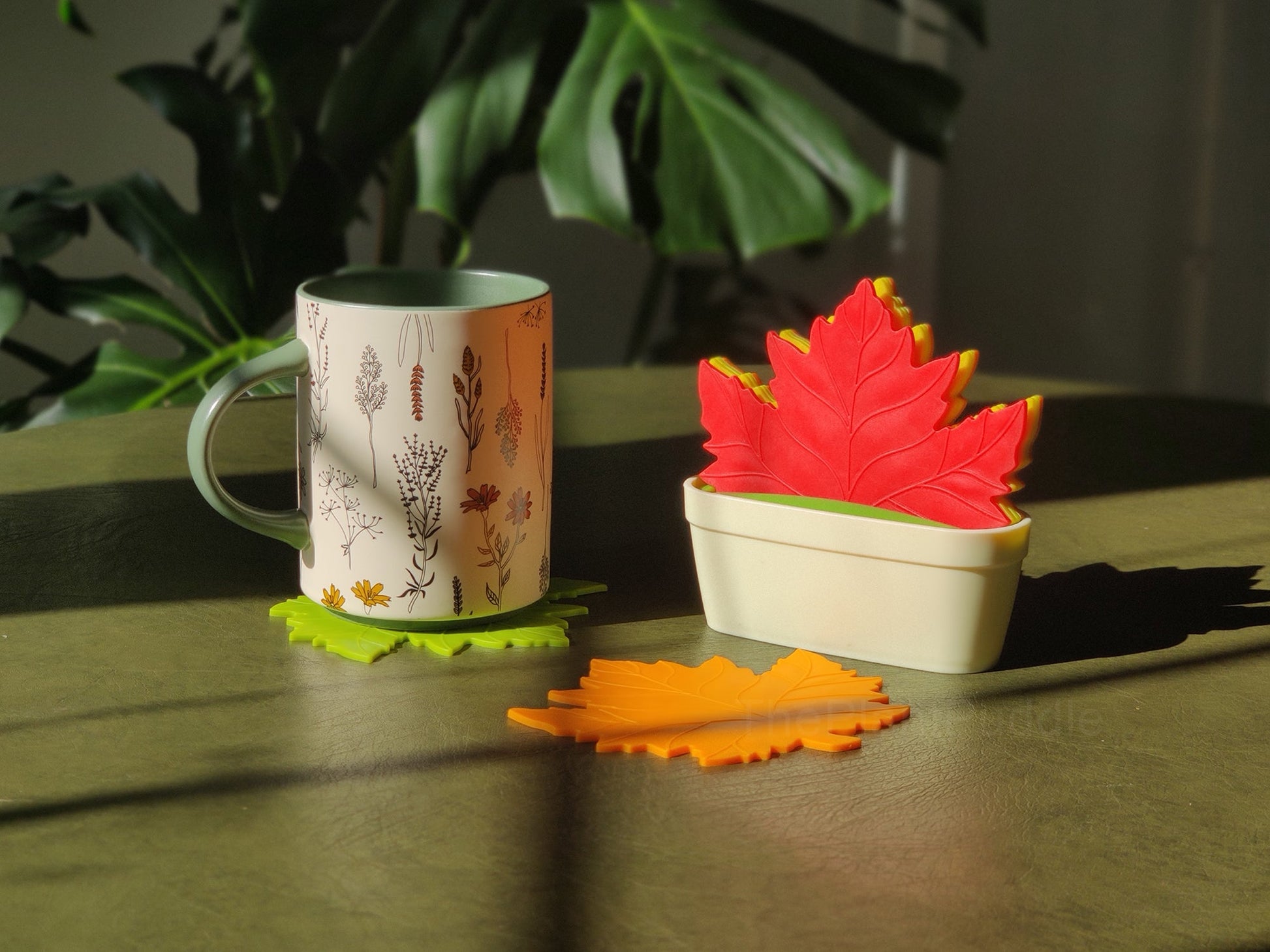 Maple Leaf Coasters - Colourful and Fun 6-Piece Set The Plant Puddle